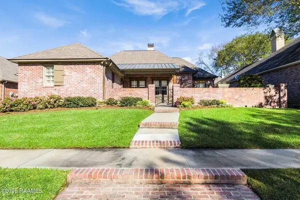 104 Freeport Circle, Lafayette, LA 70508