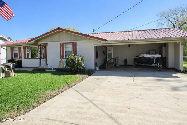 208 Acadian Street, New Iberia, LA 70560