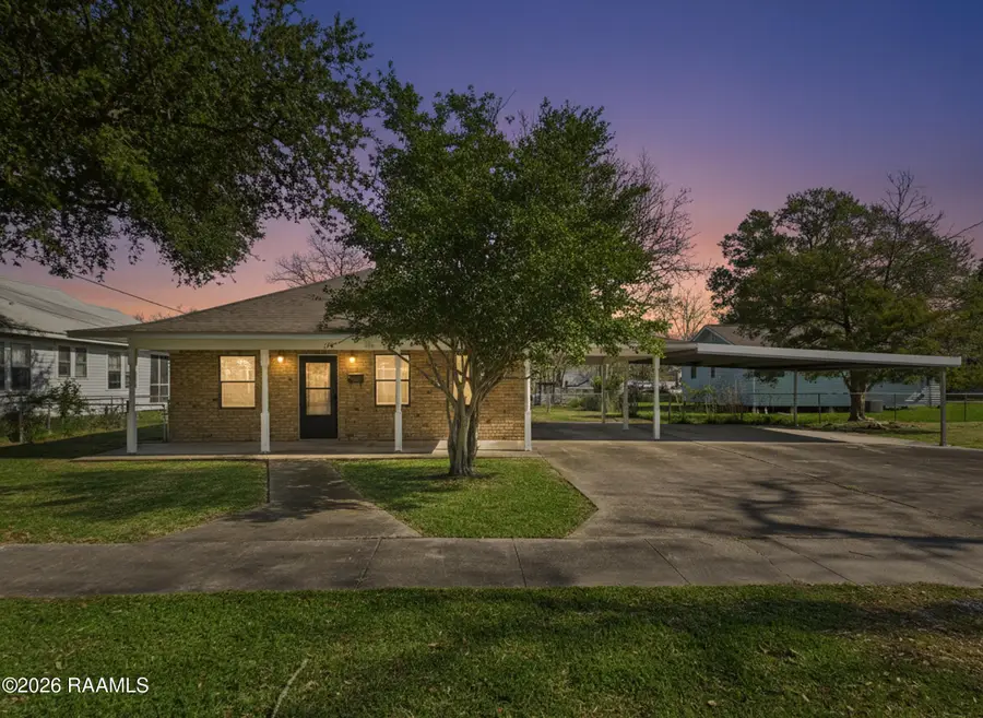 218 W Madison Street, Saint Martinville, LA 70582 - #2