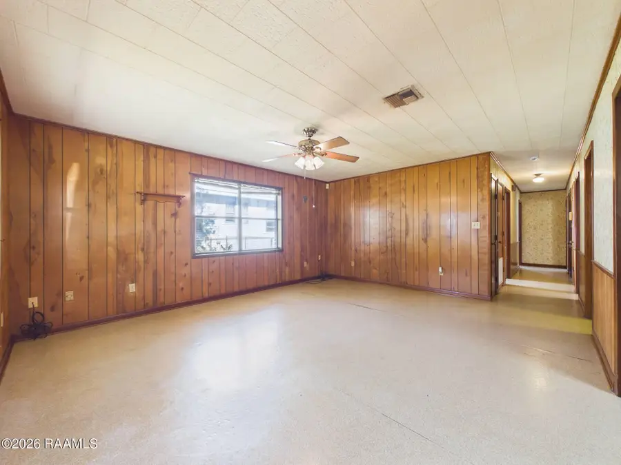 218 W Madison Street, Saint Martinville, LA 70582 - #3