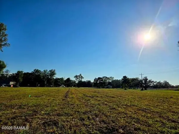 1245 Melvin Dupuis Road, Breaux Bridge, LA 70517