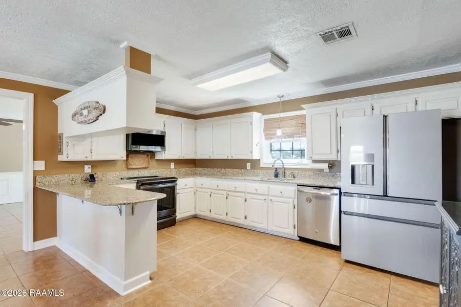 303 National Road, Opelousas, LA 70570 - #3