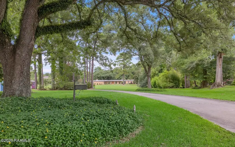 665 E Main Street, New Iberia, LA 70560 - #2