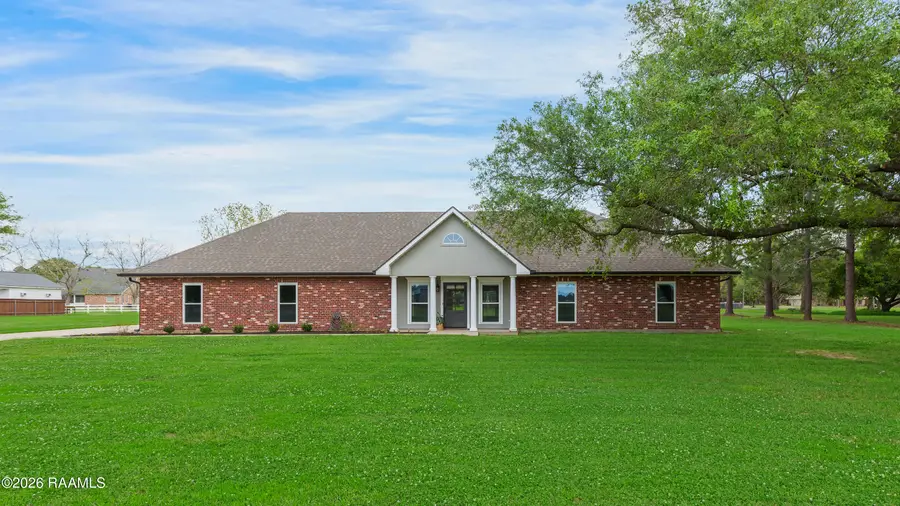 1801 Pembroke Street, New Iberia, LA 70563 - #3