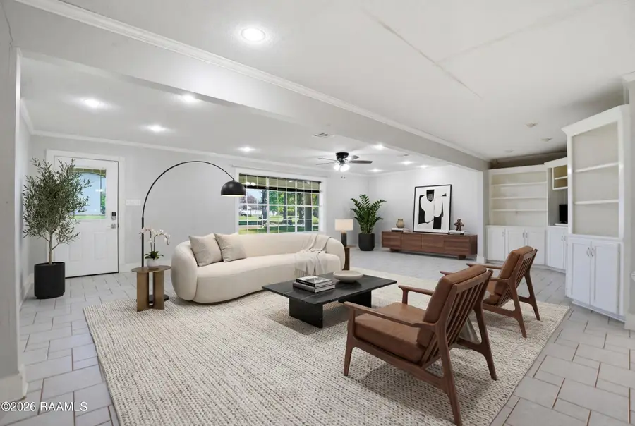 121 W Edith Road, Lafayette, LA 70508 - #3