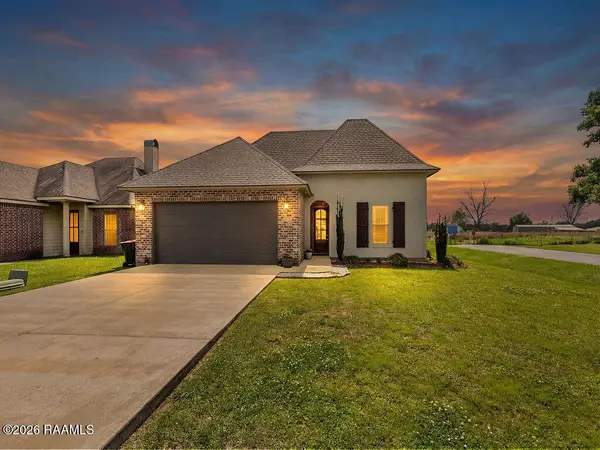 100 Spanish Oak Drive, Carencro, LA 70520