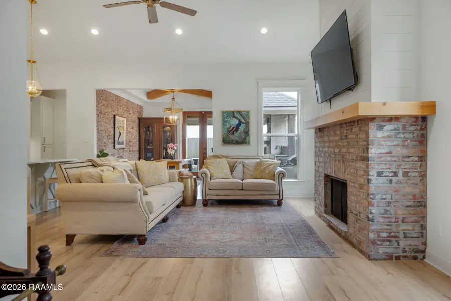 216 Whispering Meadows Road, Broussard, LA 70518 - #2