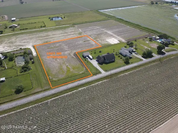 Enis Road, Maurice, LA 70555