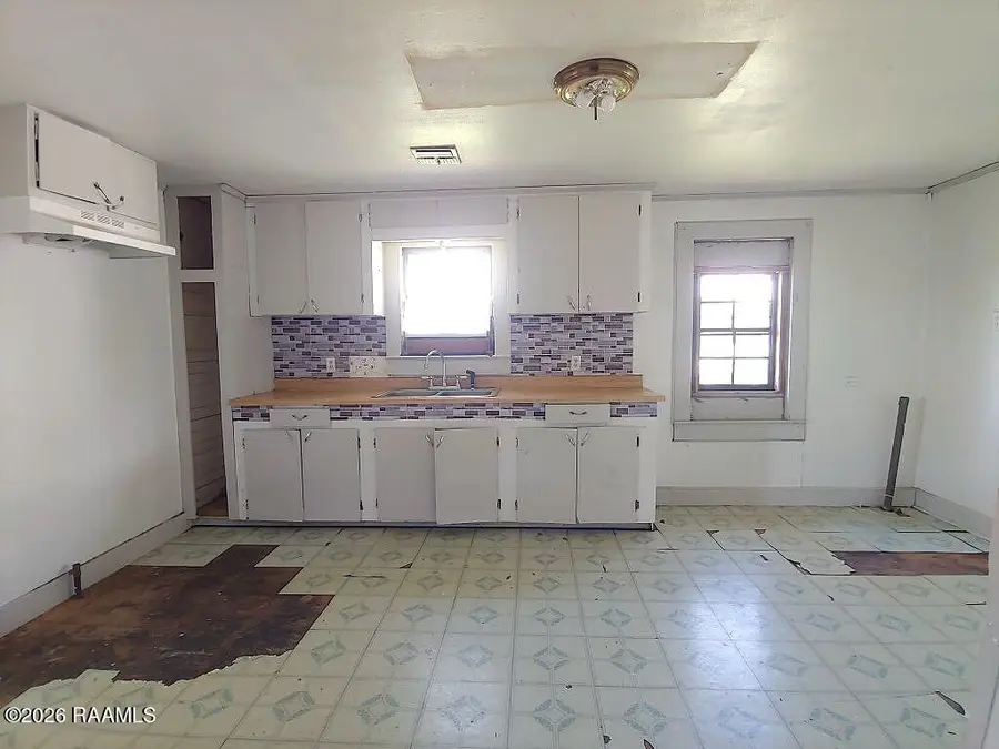 309 Keller Street, Crowley, LA 70526 - #2