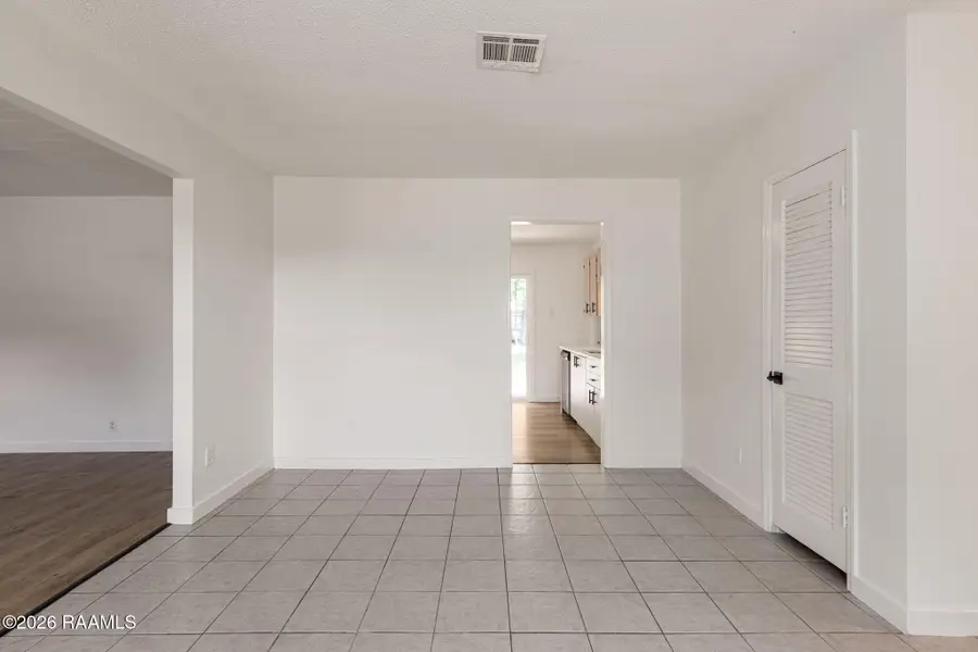 304 W Broussard Street, Broussard, LA 70518 - #3