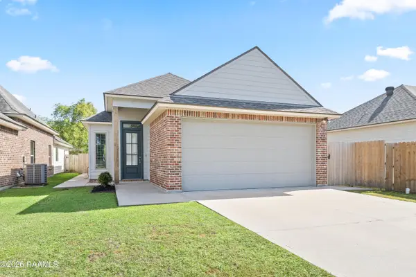 237 Twin Meadow Lane, Lafayette, LA 70508