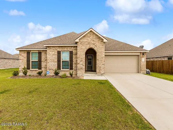 408 Dulworth Court, Breaux Bridge, LA 70517