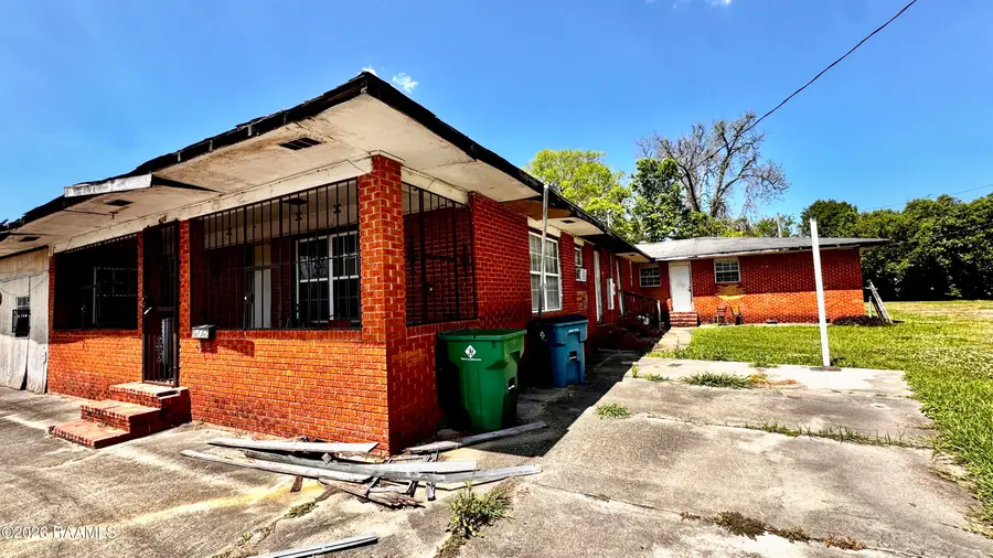 906 W Landry Street, Opelousas, LA 70570 - #2
