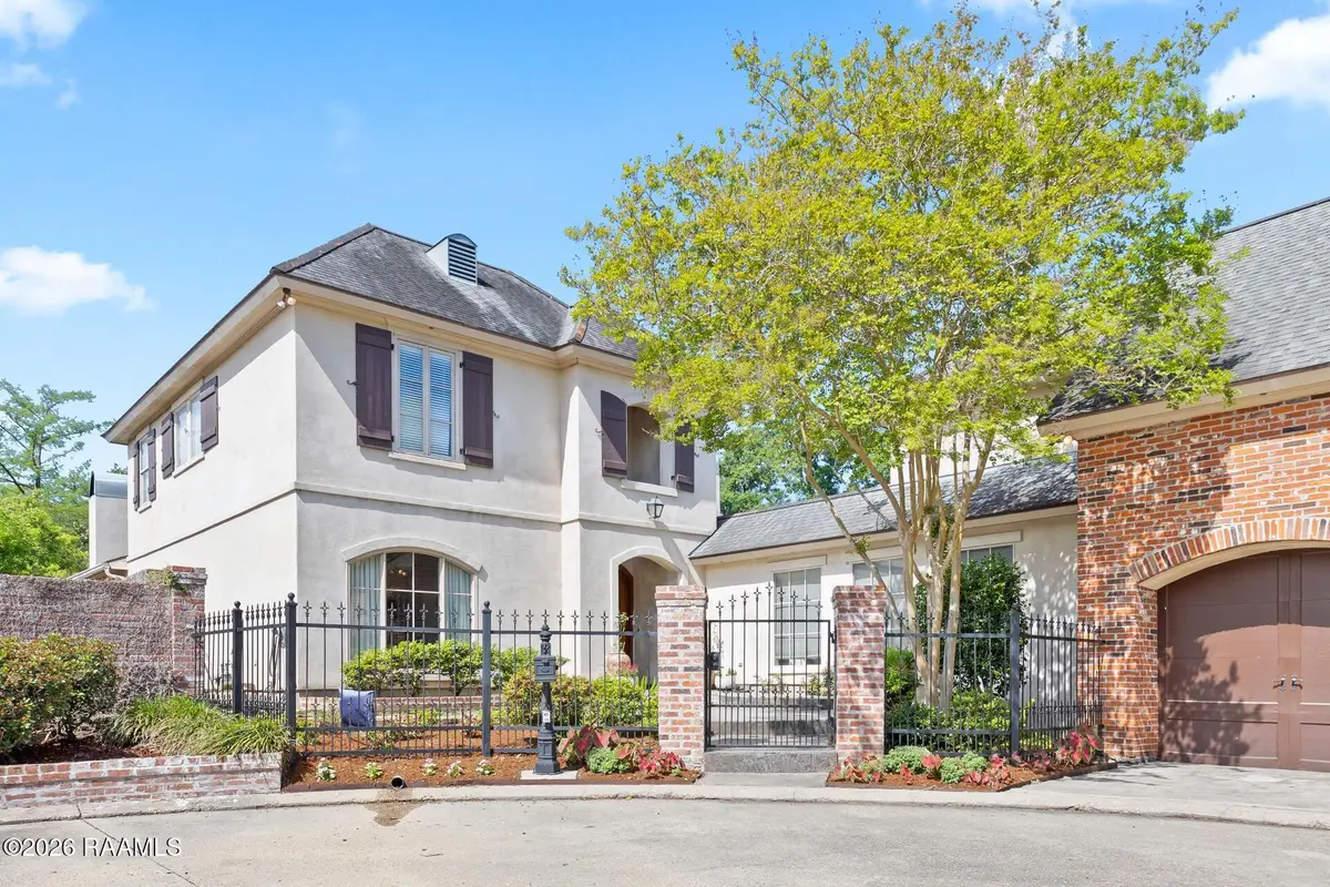 118 W Bayou Parkway, Lafayette, LA 70503 - #1