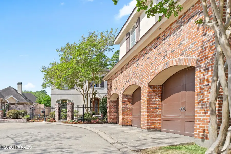 118 W Bayou Parkway, Lafayette, LA 70503 - #3
