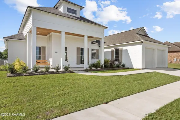 305 Crooked Stick Lane, Lafayette, LA 70506