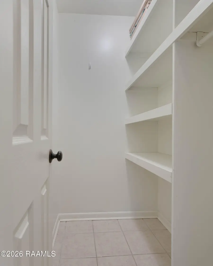 220 Doucet Road #Apt 221c, Lafayette, LA 70503 - #3