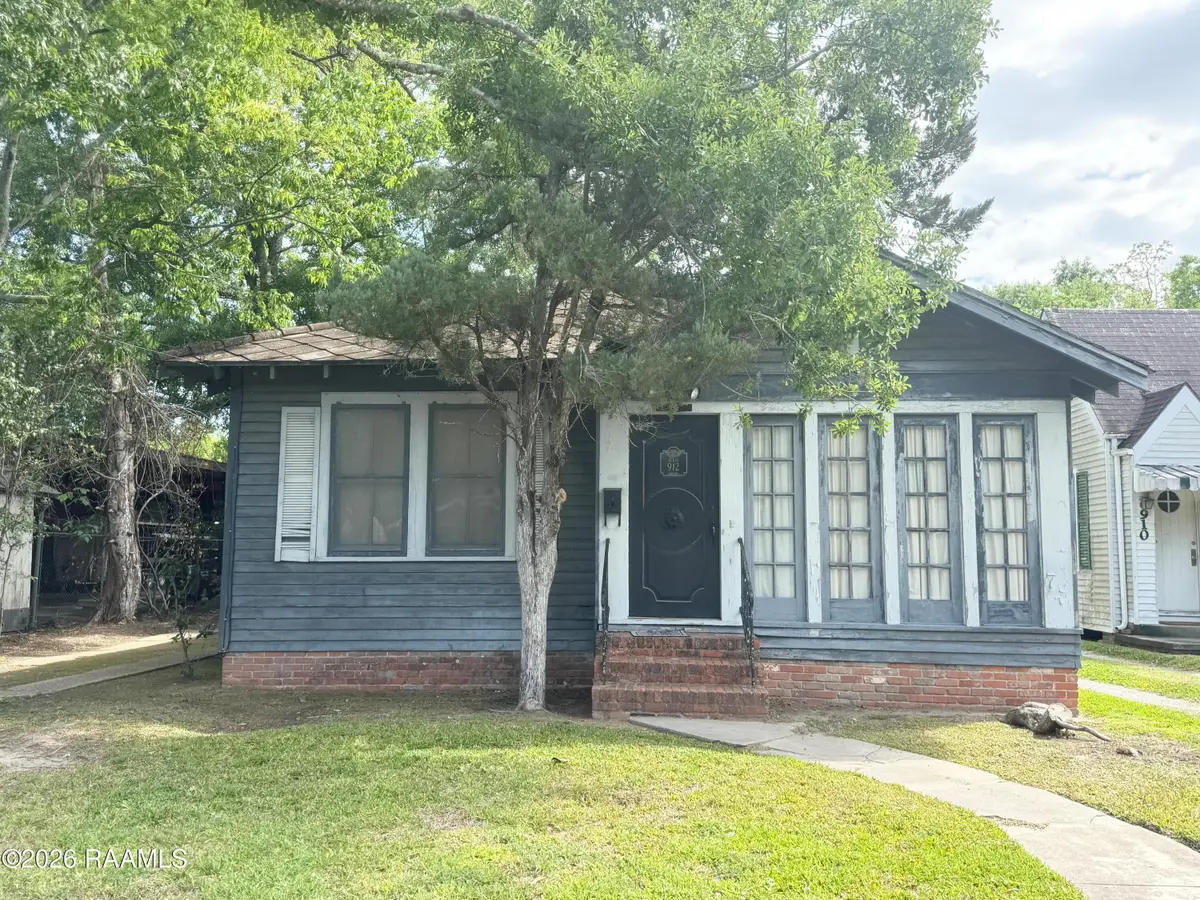 912 W Main Street, New Iberia, LA 70560 - #1