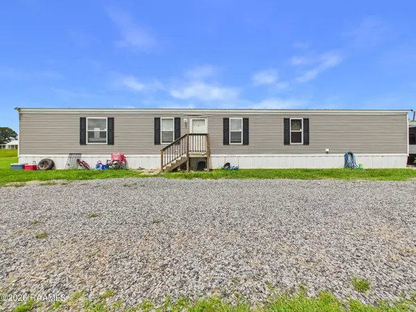 1833 School Road, Opelousas, LA 70570