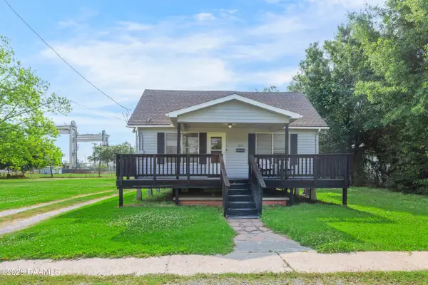 214 N President Street, Delcambre, LA 70528