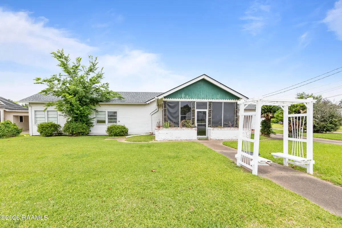 125 N Main Street, Abbeville, LA 70510 - #1