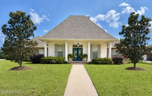 207 Lantana Court, Broussard, LA 70518