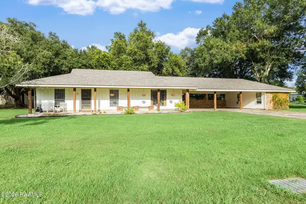 120 Roxanne Drive, Youngsville, LA 70592