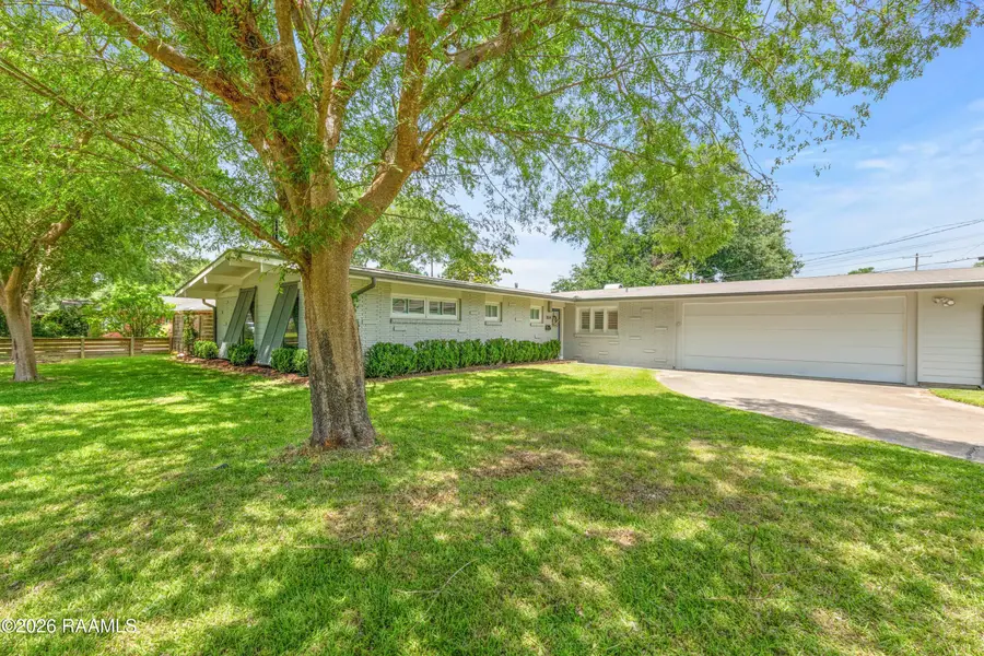 204 W Saint Louis Street, Lafayette, LA 70506 - #2