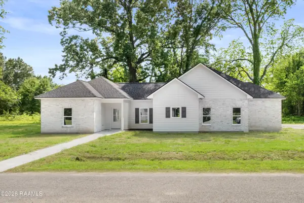 1017 Timber Trails Road, Breaux Bridge, LA 70517