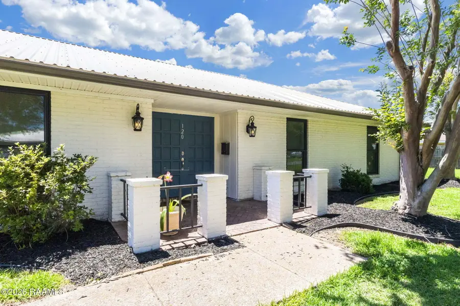 120 6th Street, Breaux Bridge, LA 70517 - #2
