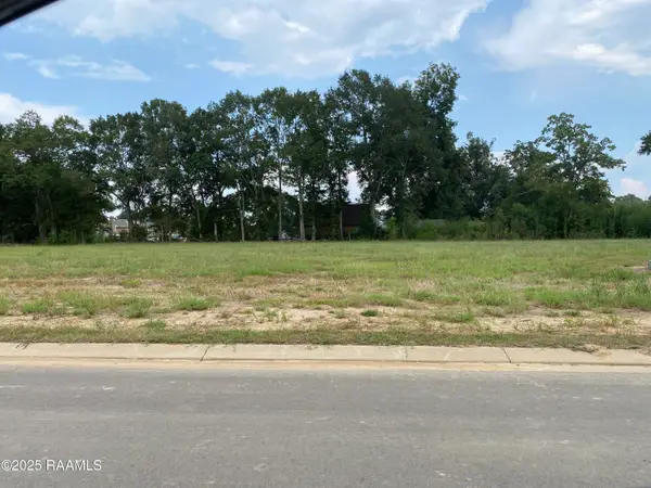 112 Leaning Oak Drive, Lafayette, LA 70508