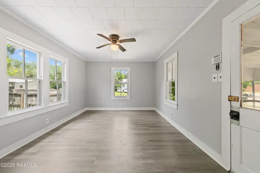 405 N Adams Avenue, Rayne, LA 70578 - #3