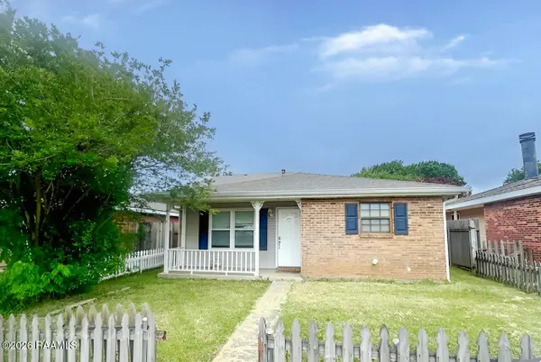 107 Saint Pius Place, Youngsville, LA 70592