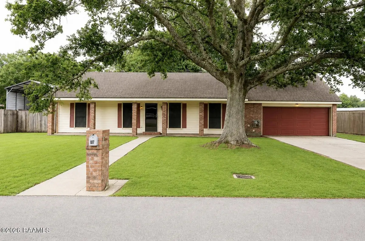 107 W Bayou Shore Street, Lafayette, LA 70508 - #1