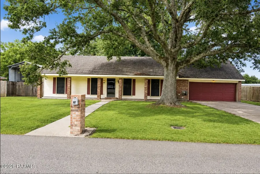 107 W Bayou Shore Street, Lafayette, LA 70508 - #2