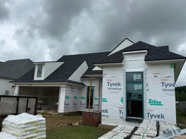 409 Whispering Meadows Road, Broussard, LA 70518