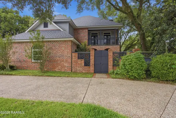 308 Trailwood Lane, Lafayette, LA 70508
