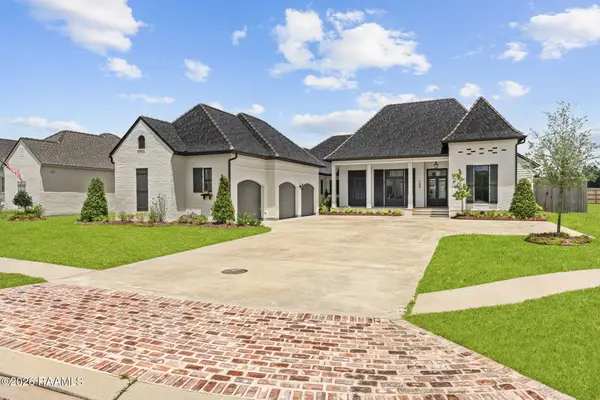 109 Trailing Oaks, Youngsville, LA 70592