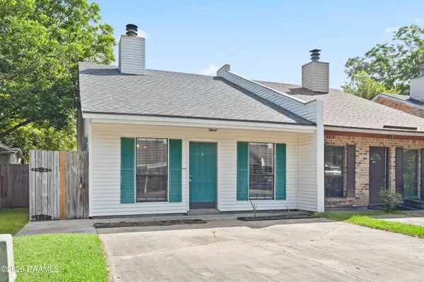 102 Longfellow Drive #B, Lafayette, LA 70503