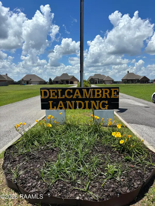 10 Delcambre Road, Breaux Bridge, LA 70517