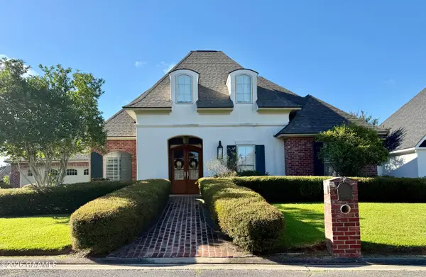 7 Steamboat Bnd Bend, New Iberia, LA 70563