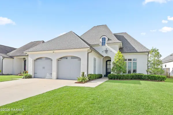 300 Cedar Lake Drive, Youngsville, LA 70592