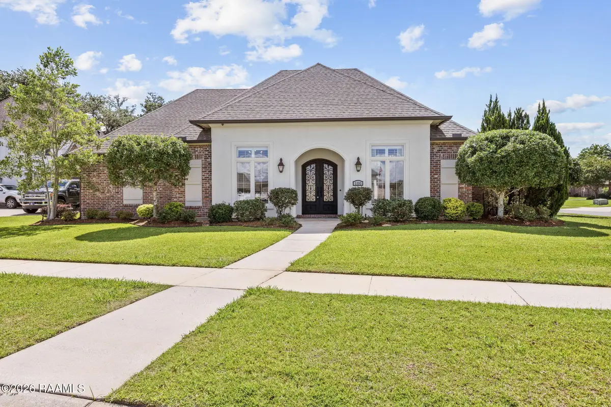100 Quiet Oaks Drive, Youngsville, LA 70592 - #1