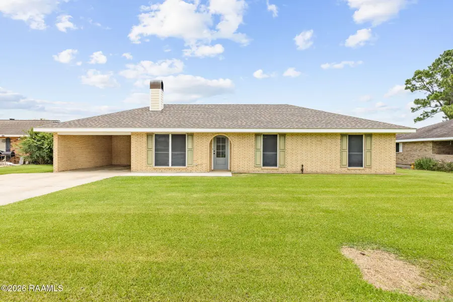 815 E E Street, Rayne, LA 70578 - #2