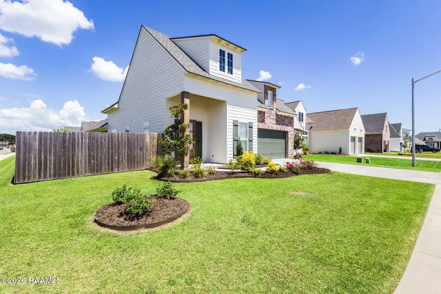 108 Amsterdam Avenue, Youngsville, LA 70592 - #2
