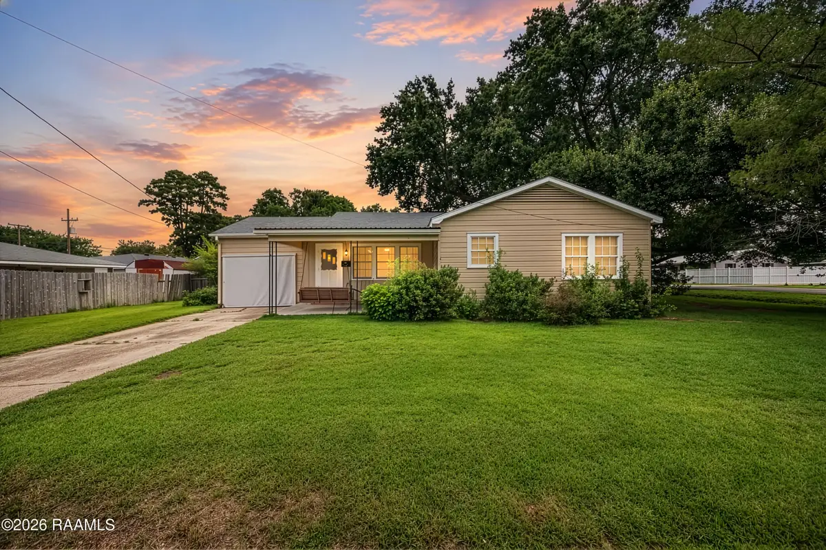111 E Henry Street, Rayne, LA 70578 - #1