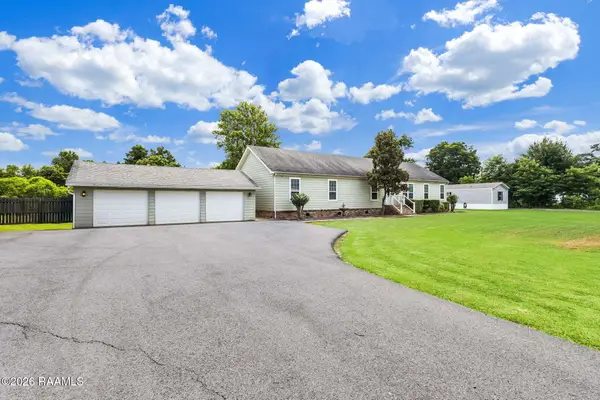 1033 Deanna Lane, Broussard, LA 70518