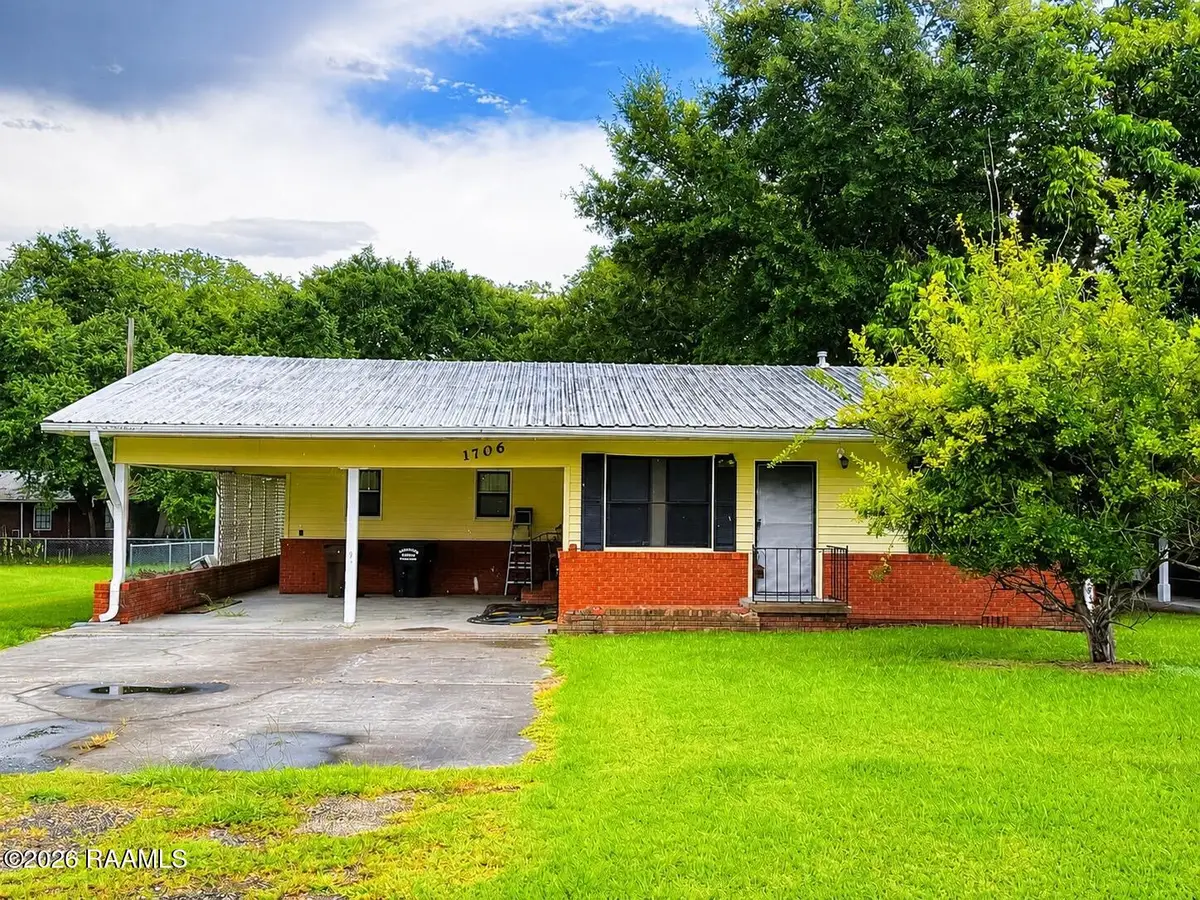 1706 W Port Street, Abbeville, LA 70510 - #1