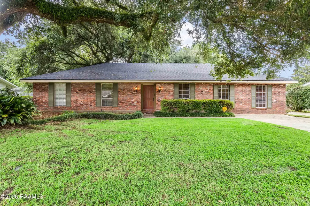 229 S Demanade Boulevard, Lafayette, LA 70503 - #1