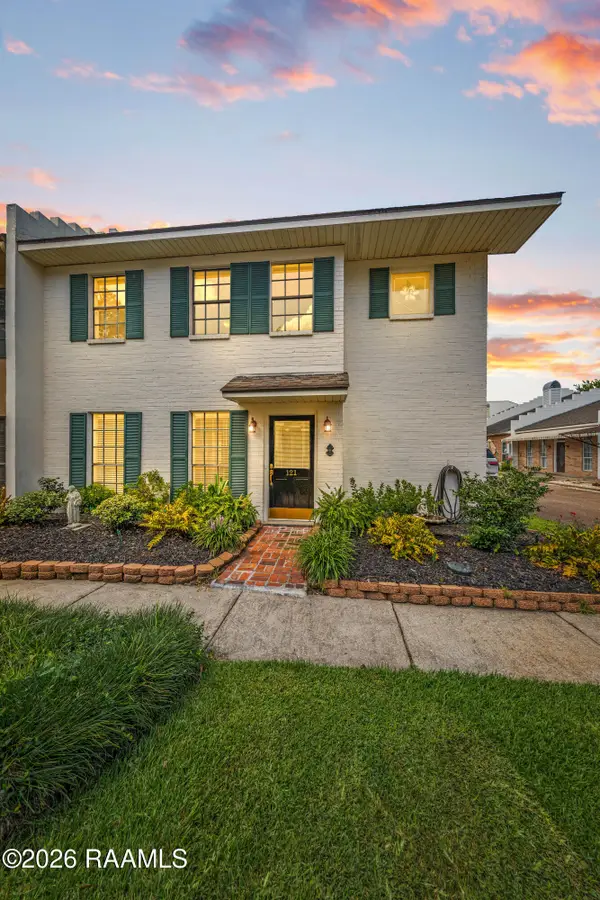 305 Halcott Drive #121, Lafayette, LA 70503